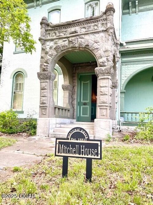 903 S Main St, Carthage, MO, 64836-2243 | Card Image