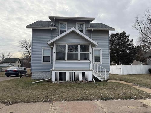 628 Booster Blvd, Reedsburg, WI, 53959-2121 | Card Image