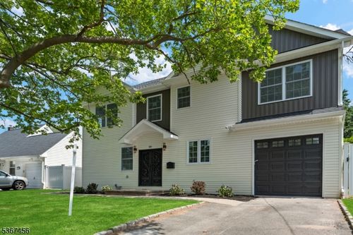 331 West Ln, Clark, NJ, 07066-1637 | Card Image