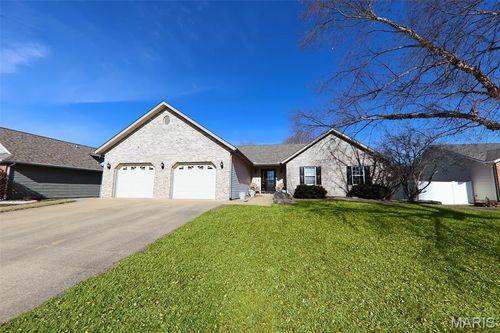 117 Northwoods Dr, Troy, IL, 62294-3234 | Card Image