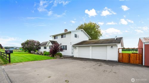 6515 Lawrence Rd, Everson, WA, 98247-9576 | Card Image