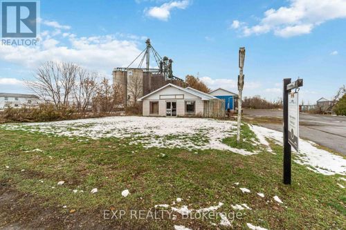 685 St Lawrence St, North Dundas, ON, K0C2K0 | Card Image