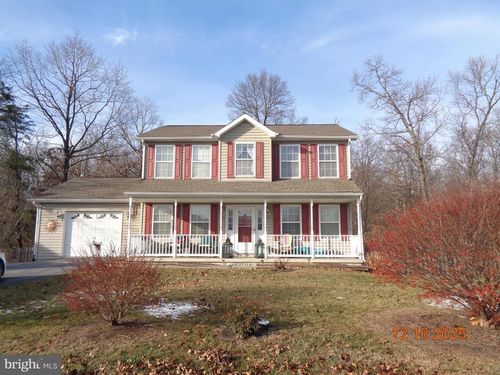 34 Standing Oak Ct, BUNKER HILL, WV, 25413-4054 | Card Image