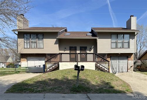 620 Ganim Dr, Belleville, IL, 62221-2671 | Card Image