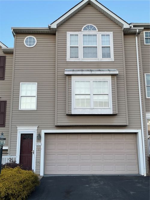 2003 Trail Side Ct, Jeannette, PA, 15644-4741 | Card Image