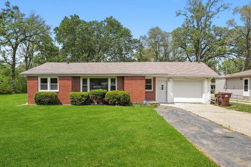 28 Liberty Blvd, MACHESNEY PARK, IL, 61115-2318 | Card Image