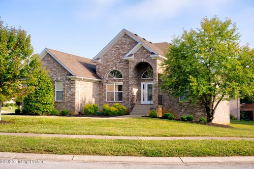 3411 Tucker Wood Ln, Louisville, KY, 40299-4587 | Card Image