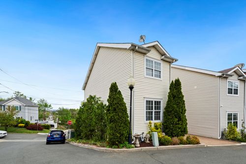 150 Northview Ct, Staten Island, NY, 10301-1363 | Card Image