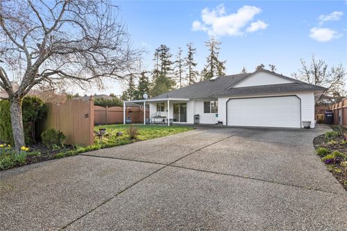 705 Humphrey Rd, Parksville, BC, V9P2V8 | Card Image