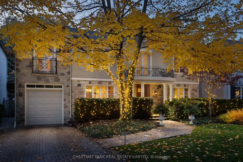 69 Otter Cres, North York, ON, M5N2W7 | Card Image