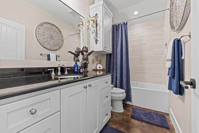 1944 Axis Cir, Home with 3 bedrooms, 2 bathrooms and 2 parking in Fredericksburg TX | Image 18