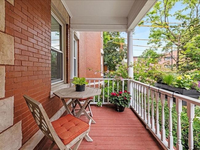 APT-1 - 1 Auburn Ct, Condo with 3 bedrooms, 2 bathrooms and null parking in Brookline MA | Image 14