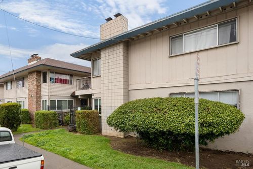 e-22 Fairfax St, San Rafael, CA, 94901-4664 | Card Image