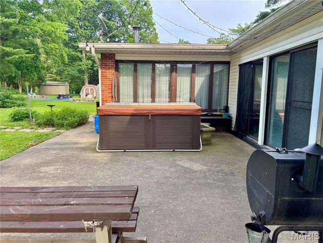 5661 Humbert Rd, House other with 2 bedrooms, 2 bathrooms and 2 parking in Alton IL | Image 18