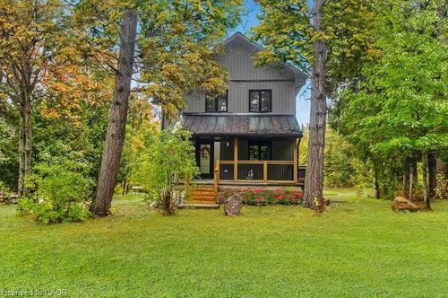127 Paradise Rd, Whitney, ON, K0J | Card Image