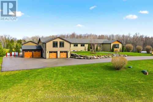 1371 Concession 10 W, Puslinch, ON, N0B2J0 | Card Image