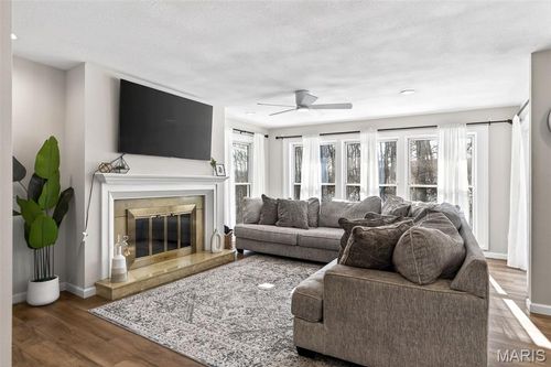 836 Wheelwright Dr, Manchester, MO, 63021-6659 | Card Image