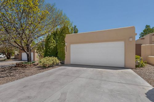 3028 Sandia Cir, Santa Fe, NM, 87507-2526 | Card Image