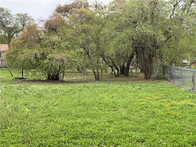 417 Avenue B, Home with 0 bedrooms, 0 bathrooms and null parking in Sinton TX | Image 7