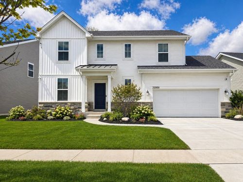 32000 Savannah Dr, Lakemoor, IL, 60051-6113 | Card Image