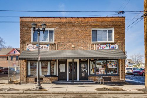 609 Dale St N, Saint Paul, MN, 55103-1689 | Card Image