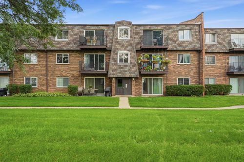1s-9388 Bay Colony Dr, Des Plaines, IL, 60016-3770 | Card Image