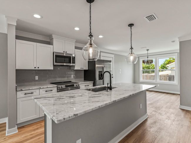 1613 Sea Breeze Way, House other with 3 bedrooms, 2 bathrooms and null parking in CARRABELLE FL | Image 7