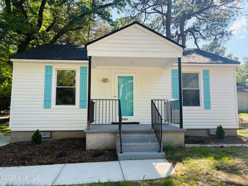 1209 Toisnot Ave Ne, Wilson, NC, 27893-3337 | Card Image