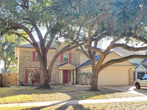 2111 Aberdeen Dr, League City, TX, 77573-4945 | Card Image