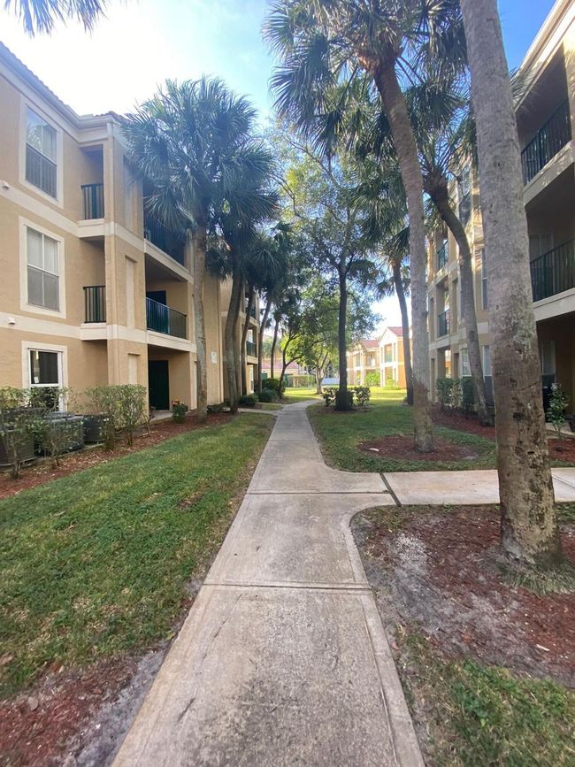 APT-423 - 949 Riverside Dr, Condo with 1 bedrooms, 1 bathrooms and null parking in Coral Springs FL | Image 23