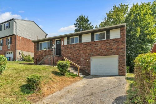 225 Grant Ave, Mcknight, PA, 15237-1967 | Card Image