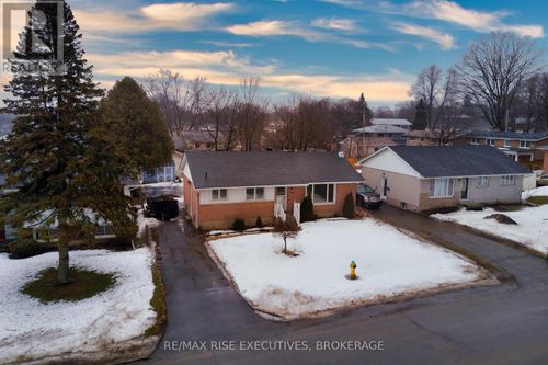 2-86 Morenz Cres, Kingston, ON, K7K2X3 | Card Image