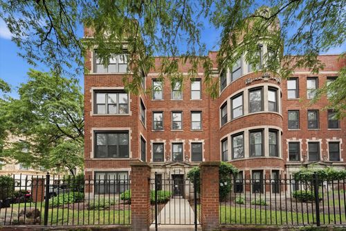 2n-4121 N Sheridan Rd, Chicago, IL, 60613-2078 | Card Image