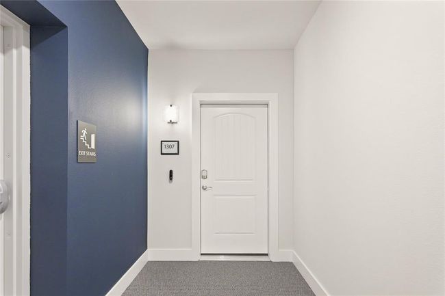 APT-1307 - 6804 Westview Dr, Townhouse with 3 bedrooms, 2 bathrooms and 1 parking in Houston TX | Image 25