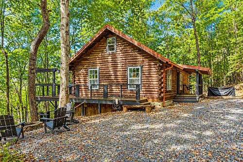 325 Pettit Ridge Rd, ELLIJAY, GA, 30536-3989 | Card Image