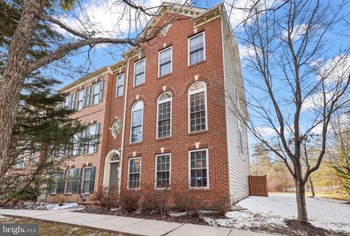 12801 Half Moon Ln, WOODBRIDGE, VA, 22192-5442 | Card Image