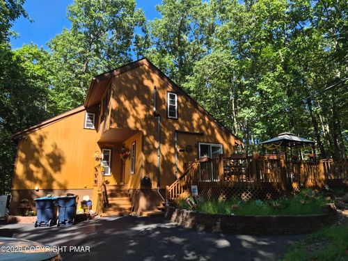 1111 Kensington Drive, East Stroudsburg, PA, 18301 | Card Image