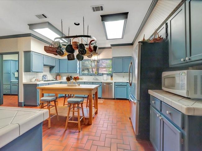 2211 Copeland St, House other with 3 bedrooms, 4 bathrooms and null parking in Lufkin TX | Image 17