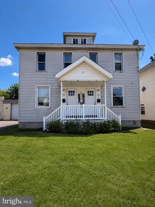 46 Capitol St, PAULSBORO, NJ, 08066-1010 | Card Image