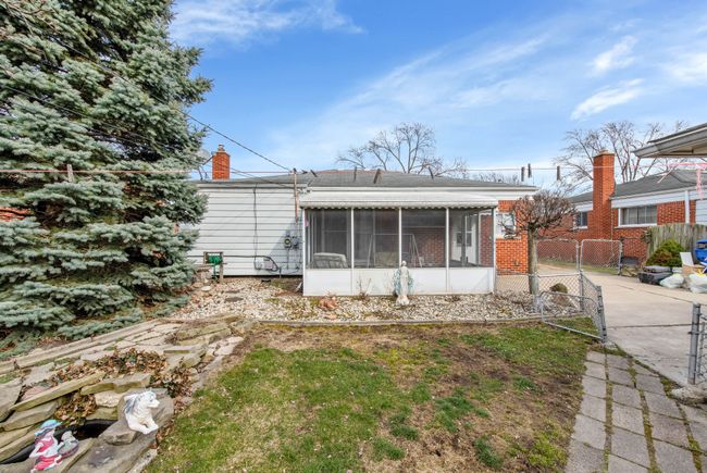 24223 Loretta Ave, House other with 3 bedrooms, 2 bathrooms and null parking in Warren MI | Image 25