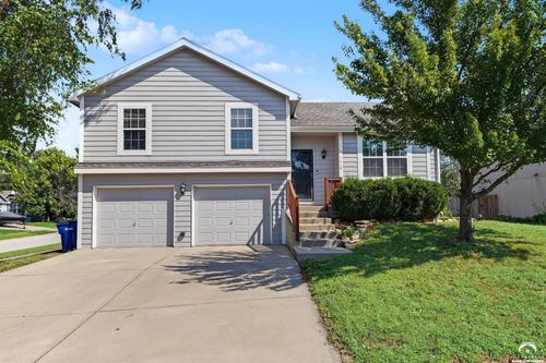 1418 Redwood Dr, Eudora, KS, 66025-8500 | Card Image