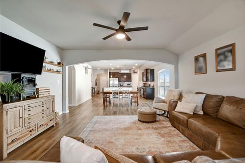 1011 Davy St, Brenham, TX, 77833-2259 | Card Image