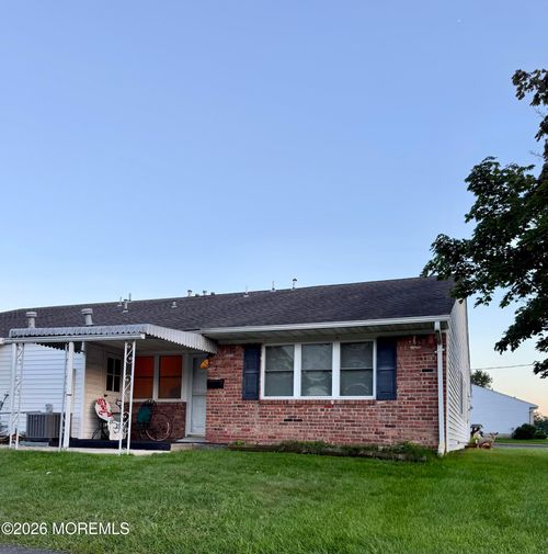327-2 Montana Ct, Matawan, NJ, 07747-3622 | Card Image