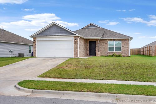 14719 E 39th St S, Tulsa, OK, 74134-5629 | Card Image
