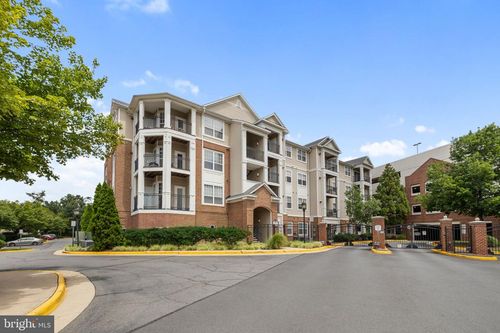 104-12909 Centre Park Cir, HERNDON, VA, 20171-5821 | Card Image