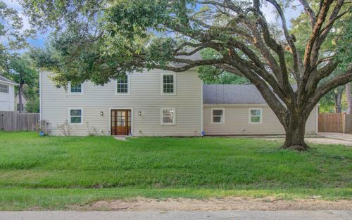 536 Robert E Lee Dr, Conroe, TX, 77302-3750 | Card Image