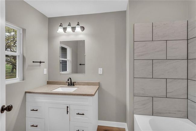 613 N Mead St, House other with 4 bedrooms, 2 bathrooms and null parking in Cameron MO | Image 21