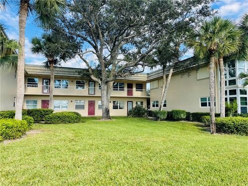 apt-105-29 Vista Gardens Trl, Vero Beach, FL, 32962-1729 | Card Image