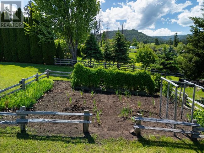 5380 Learmouth Rd, House other with 3 bedrooms, 3 bathrooms and 2 parking in Coldstream BC | Image 13