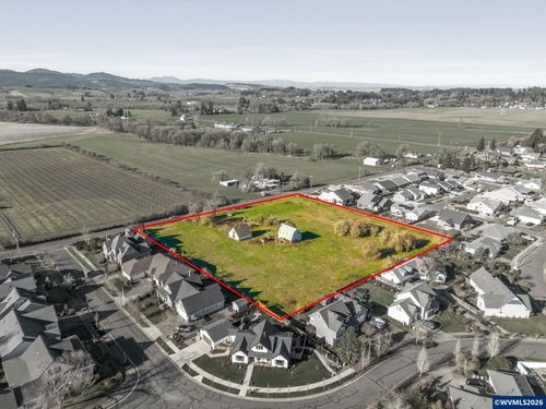 1357 Scenic Dr Nw, Albany, OR, 97321-9670 | Card Image